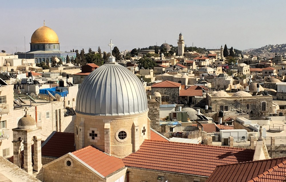 001 Altstadt und Felsendom